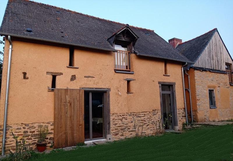 A La Mainguere, Chambres D'Hotes Brece  エクステリア 写真